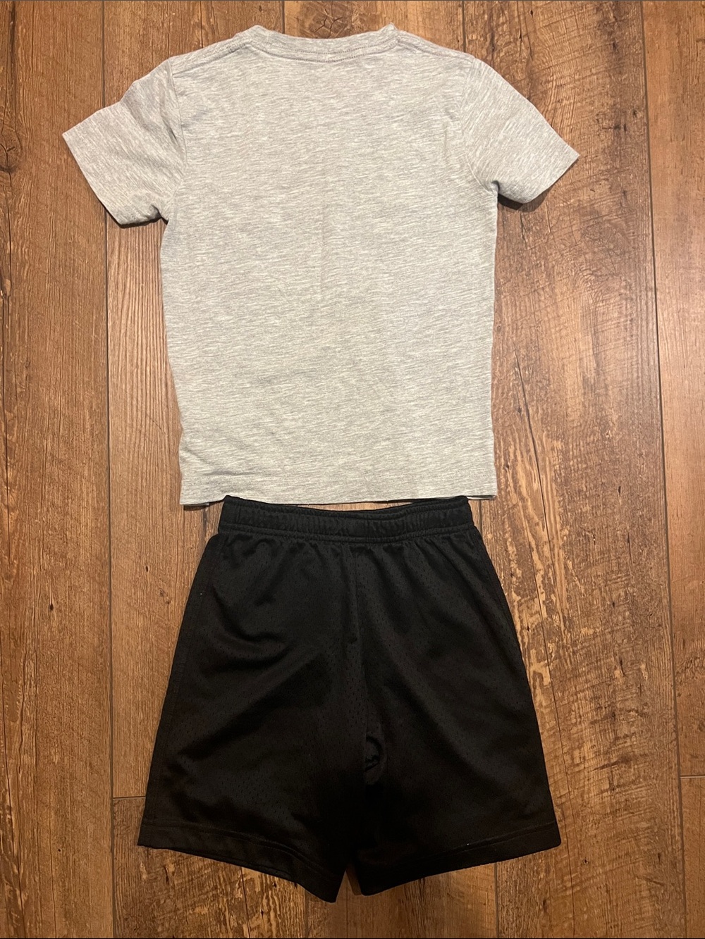 Nike Boys Active Set, size 7 - Picture 4 of 9